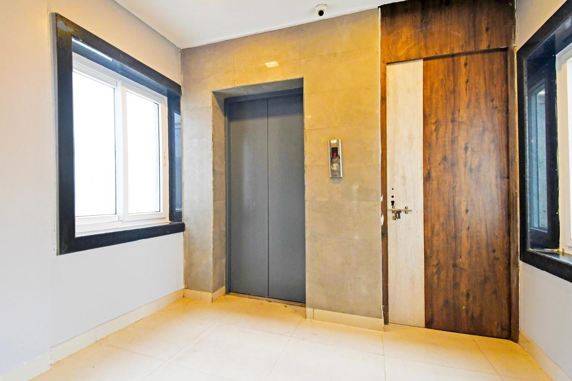 Hotel Super Townhouse Mancheswar Industrial Estate Bhubaneswar Exterior foto